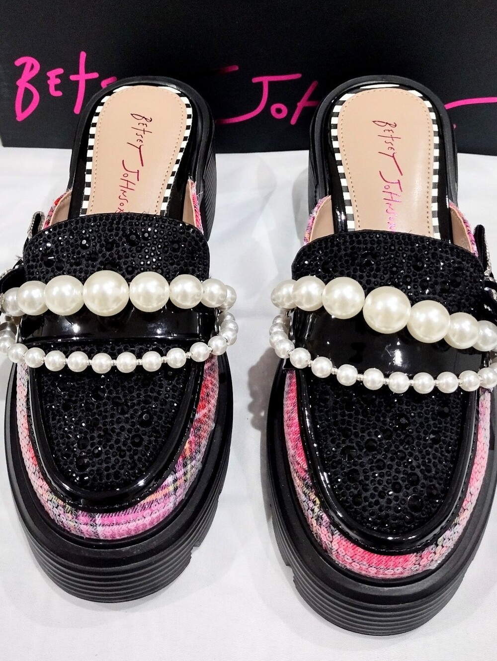 Betsey Johnson Sz 7 Black Pearl-Trim Platform Mules with Pink Accents